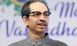 ഔദ്യോഗിക വസതി ഒഴിഞ്ഞ് ഉദ്ധവ് താക്കറെ; വൈകാരിക യാത്രയയപ്പുമായി ശിവസേന പ്രവര്‍ത്തകര്‍