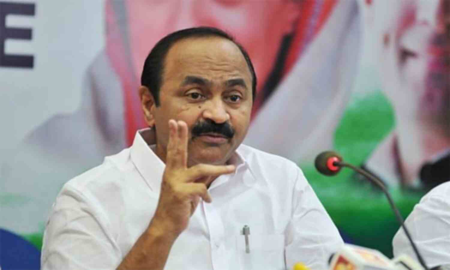 ബഫര് സോണില് നിന്ന് കൃഷിയിടങ്ങളെയും ജനവാസ മേഖലകളെയും ഒഴിവാക്കണം; കേന്ദ്ര മന്ത്രിക്ക് കത്തയച്ച് പ്രതിപക്ഷ നേതാവ് ബഫര് സോണില് നിന്ന് കൃഷിയിടങ്ങളെയും ജനവാസ മേഖലകളെയും ഒഴിവാക്കണം; കേന്ദ്ര മന്ത്രിക്ക് കത്തയച്ച് പ്രതിപക്ഷ നേതാവ്