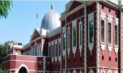 കോടതിവളപ്പിലെ കൊലപാതകം: ജാര്ഖണ്ഡ് സര്ക്കാരില്നിന്ന് റിപോര്ട്ട് തേടി ഹൈക്കോടതി കോടതിവളപ്പിലെ കൊലപാതകം: ജാര്ഖണ്ഡ് സര്ക്കാരില്നിന്ന് റിപോര്ട്ട് തേടി ഹൈക്കോടതി