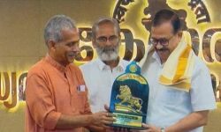 കേസരിയില്‍ ആര്‍എസ്എസ് സംഘടിപ്പിച്ച പരിപാടിയില്‍ കെഎന്‍എ ഖാദര്‍ പങ്കെടുത്തത് ഏറെ ഗൗരവമുള്ളത്: ഡിവൈഎഫ്‌ഐ