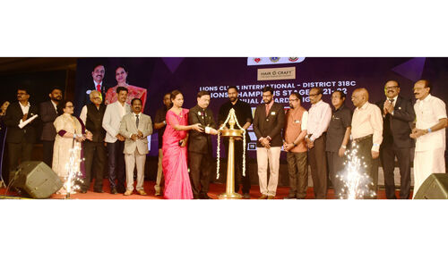 ലയണ്സ് ചാംപ്യന്സ് സ്റ്റേജും പുരസ്ക്കാര രാവും സംഘടിപ്പിച്ചു ലയണ്സ് ചാംപ്യന്സ് സ്റ്റേജും പുരസ്ക്കാര രാവും സംഘടിപ്പിച്ചു