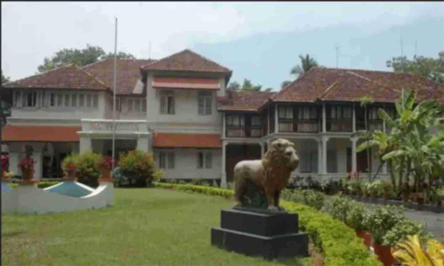 ക്ലിഫ് ഹൗസ് ചുറ്റുമതില് അറ്റകുറ്റപ്പണിക്കും പുതിയ കാലിത്തൊഴുത്ത് നിര്മിക്കാനും 42.90 ലക്ഷം ക്ലിഫ് ഹൗസ് ചുറ്റുമതില് അറ്റകുറ്റപ്പണിക്കും പുതിയ കാലിത്തൊഴുത്ത് നിര്മിക്കാനും 42.90 ലക്ഷം