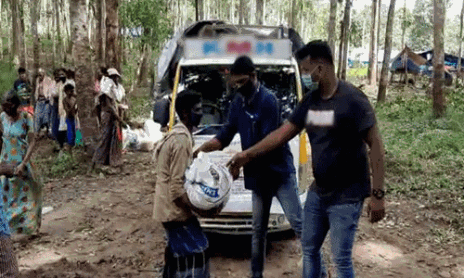 ഊരുകളിലെത്തും റേഷന് കട: സഞ്ചരിക്കുന്ന റേഷന് കട പദ്ധതി കോഴിക്കോട് ജില്ലയിലും ഊരുകളിലെത്തും റേഷന് കട: സഞ്ചരിക്കുന്ന റേഷന് കട പദ്ധതി കോഴിക്കോട് ജില്ലയിലും