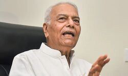 രാഷ്ട്രപതി തിരഞ്ഞെടുപ്പ്: പ്രതിപക്ഷ സംയുക്ത സ്ഥാനാര്ത്ഥി യശ്വന്ത് സിന്ഹയെ ടിആര്എസ് പിന്തുണക്കും രാഷ്ട്രപതി തിരഞ്ഞെടുപ്പ്: പ്രതിപക്ഷ സംയുക്ത സ്ഥാനാര്ത്ഥി യശ്വന്ത് സിന്ഹയെ ടിആര്എസ് പിന്തുണക്കും