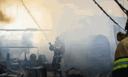 ബഹ്‌റൈനിലെ ലേബര്‍ ക്യാമ്പില്‍ വന്‍ തീപിടുത്തം