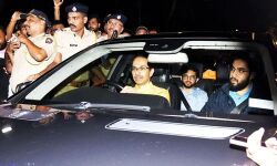 ചിന്തിക്കൂ ഇതാണോ ഇന്ത്യയുടെ സ്വപ്‌നം? മഹാരാഷ്ട്രമുഖ്യമന്ത്രിയുടെ രാജിയെക്കുറിച്ച് കോണ്‍ഗ്രസ് വക്താവ്