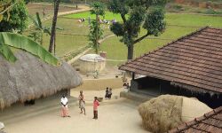 ആദിവാസി ഊരുകളിലെ പ്രവേശന വിലക്ക് ജനാധിപത്യവിരുദ്ധം: പിന്വലിക്കണമെന്ന് പ്രമുഖര് ആദിവാസി ഊരുകളിലെ പ്രവേശന വിലക്ക് ജനാധിപത്യവിരുദ്ധം: പിന്വലിക്കണമെന്ന് പ്രമുഖര്