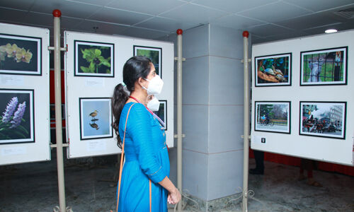 ഡോക്ടേഴ്സ് ദിനാഘോഷം: അമൃത ആശുപത്രിയില് ഡോക്ടര്മാരുടെ കലാ സാഹിത്യ സൃഷ്ടികളുടെ പ്രദര്ശനം ഡോക്ടേഴ്സ് ദിനാഘോഷം: അമൃത ആശുപത്രിയില് ഡോക്ടര്മാരുടെ കലാ സാഹിത്യ സൃഷ്ടികളുടെ പ്രദര്ശനം