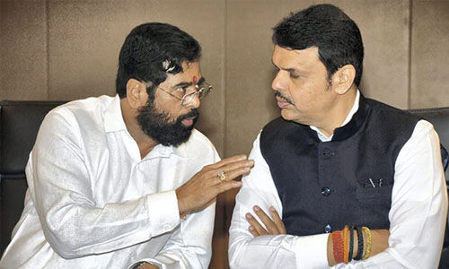 മഹാരാഷ്ട്ര അവിശ്വാസവോട്ടെടുപ്പ് നാളെ; കണക്കുകള് എന്തുപറയുന്നു? മഹാരാഷ്ട്ര അവിശ്വാസവോട്ടെടുപ്പ് നാളെ; കണക്കുകള് എന്തുപറയുന്നു?