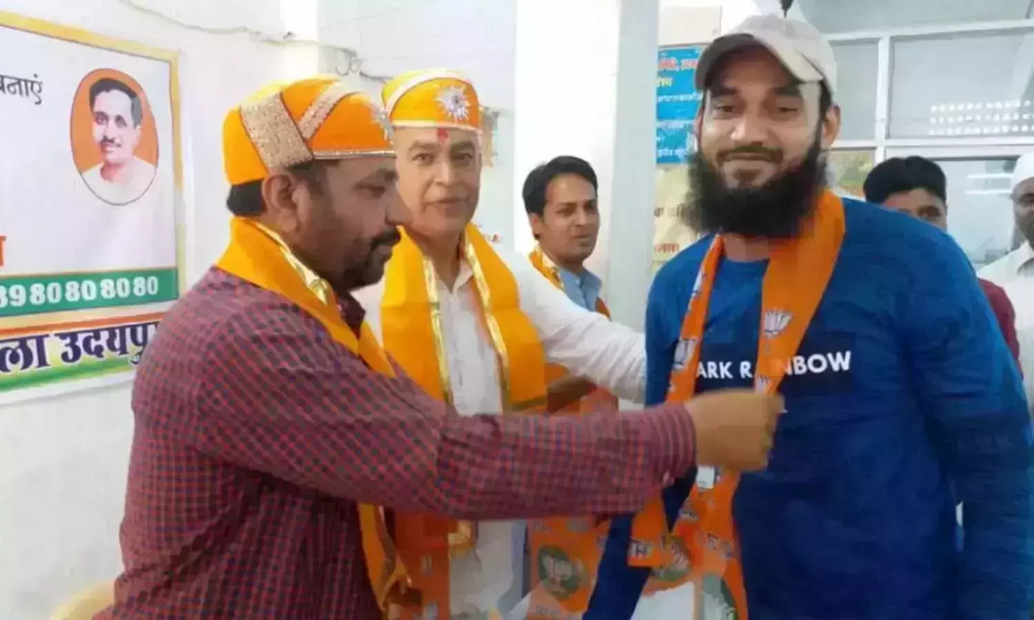 ഉദയ്പൂര്‍ കൊലയാളിക്ക് ബിജെപി വേദിയില്‍ ആദരം; ചിത്രം പുറത്തുവിട്ട് കോണ്‍ഗ്രസ്