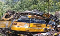 ഹിമാചലില് ബസ് കൊക്കയിലേക്ക് മറിഞ്ഞു;വിദ്യാര്ഥികളടക്കം 16 മരണം ഹിമാചലില് ബസ് കൊക്കയിലേക്ക് മറിഞ്ഞു;വിദ്യാര്ഥികളടക്കം 16 മരണം