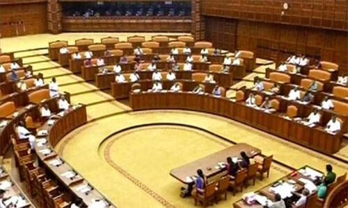 എട്ട് മിനിറ്റില്‍ ഇന്നലെ സഭാ നടപടികള്‍ അവസാനിപ്പിച്ചതിനെ ന്യായീകരിച്ച് സ്പീക്കര്‍