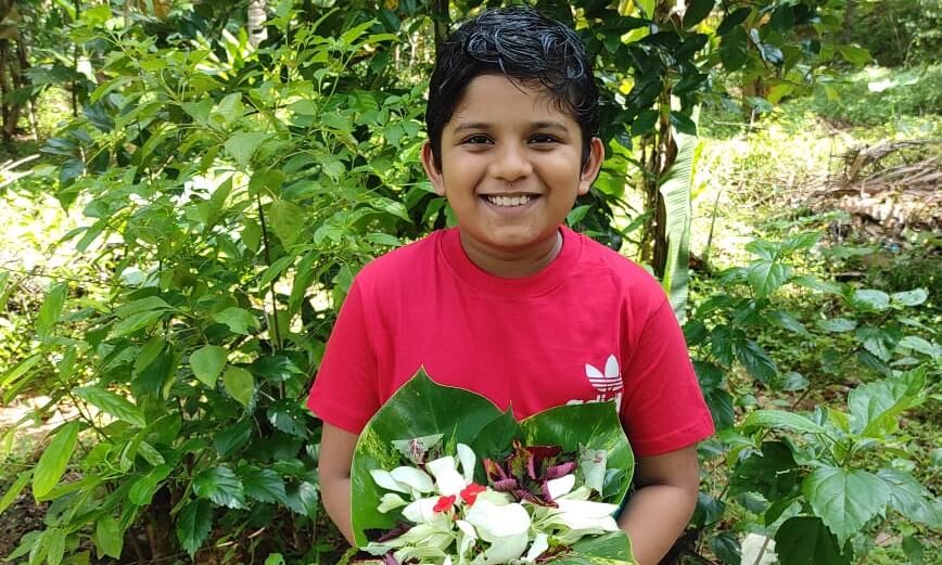 അമ്മയോടൊപ്പം സ്കൂളില്നിന്ന് വീട്ടിലേക്ക് മടങ്ങിയ ആറാം ക്ലാസ് വിദ്യാര്ഥി തീവണ്ടിതട്ടി മരിച്ചു അമ്മയോടൊപ്പം സ്കൂളില്നിന്ന് വീട്ടിലേക്ക് മടങ്ങിയ ആറാം ക്ലാസ് വിദ്യാര്ഥി തീവണ്ടിതട്ടി മരിച്ചു