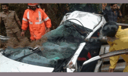 കാര്‍ മരത്തിലിടിച്ചു മൂന്ന് പേര്‍ക്ക് ദാരുണാന്ത്യം