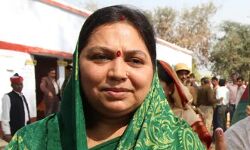 മുലായം സിങ് യാദവിന്റെ ഭാര്യ സാധ്ന ഗുപ്ത അന്തരിച്ചു മുലായം സിങ് യാദവിന്റെ ഭാര്യ സാധ്ന ഗുപ്ത അന്തരിച്ചു