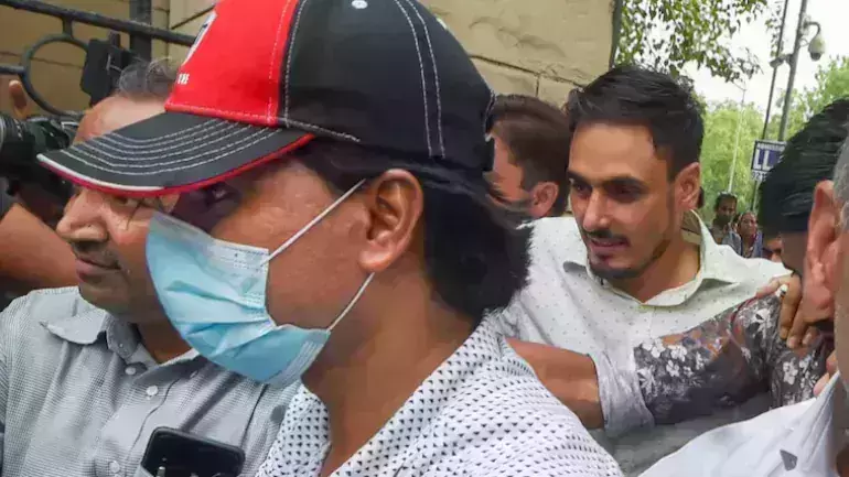 സുദര്ശന് ടിവി മാധ്യമപ്രവര്ത്തകന്റെ പരാതിയില് ആള്ട്ട് ന്യൂസ് സഹസ്ഥാപകന് മുഹമ്മദ് സുബൈര് ജുഡീഷ്യല് കസ്റ്റഡിയില് സുദര്ശന് ടിവി മാധ്യമപ്രവര്ത്തകന്റെ പരാതിയില് ആള്ട്ട് ന്യൂസ് സഹസ്ഥാപകന് മുഹമ്മദ് സുബൈര് ജുഡീഷ്യല് കസ്റ്റഡിയില്