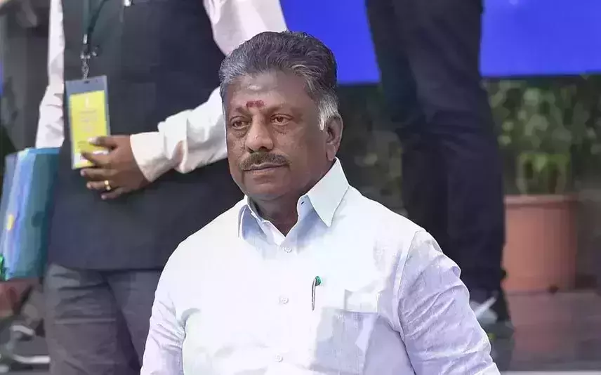 എഐഎഡിഎംകെ പനീര്‍ശെല്‍വത്തെ പുറത്താക്കി; പളനിസ്വാമിയെ പുറത്താക്കുമെന്ന് ഒപിഎസ്
