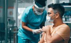 ബൂസ്റ്റര് ഡോസ് സൗജന്യമായി നല്കുമെന്ന് കേന്ദ്ര സര്ക്കാര് ബൂസ്റ്റര് ഡോസ് സൗജന്യമായി നല്കുമെന്ന് കേന്ദ്ര സര്ക്കാര്