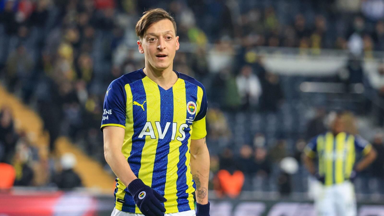 ഓസില്‍ ഇസ്താംബൂള്‍ ബസക്‌സെഹിറില്‍