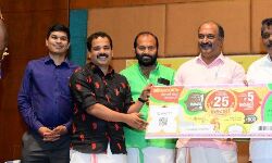 25 കോടി റെക്കോഡ് ഒന്നാം സമ്മാനത്തുകയുമായി തിരുവോണം ബമ്പർ 25 കോടി റെക്കോഡ് ഒന്നാം സമ്മാനത്തുകയുമായി തിരുവോണം ബമ്പർ