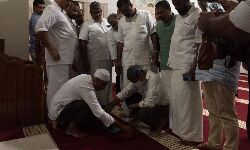 കണ്ണൂര് ടൗണ് മുഹ് യദ്ദീന് പള്ളിയില് ചാണകം വിതറി മലീമസമാക്കിയവര്ക്കെതിരേ നടപടിയെടുക്കണം: മുസ് ലിംലീഗ് കണ്ണൂര് ടൗണ് മുഹ് യദ്ദീന് പള്ളിയില് ചാണകം വിതറി മലീമസമാക്കിയവര്ക്കെതിരേ നടപടിയെടുക്കണം: മുസ് ലിംലീഗ്