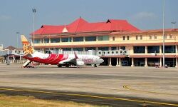 ഷാർജയിൽ നിന്നെത്തിയ വിമാനത്തിന് സാങ്കേതിക തകരാർ; കൊച്ചിയിൽ സുരക്ഷിത ലാൻഡിങ്