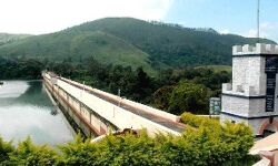 മുല്ലപ്പെരിയാറിൽ ജലനിരപ്പ് 134.30 അടിയായി; സ്പിൽ വേ ഷട്ടർ തുറന്നേക്കും