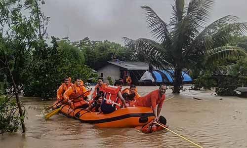 മഴക്കെടുതി:മഹാരാഷ്ട്രയില് മരണം 102 ആയി മഴക്കെടുതി:മഹാരാഷ്ട്രയില് മരണം 102 ആയി