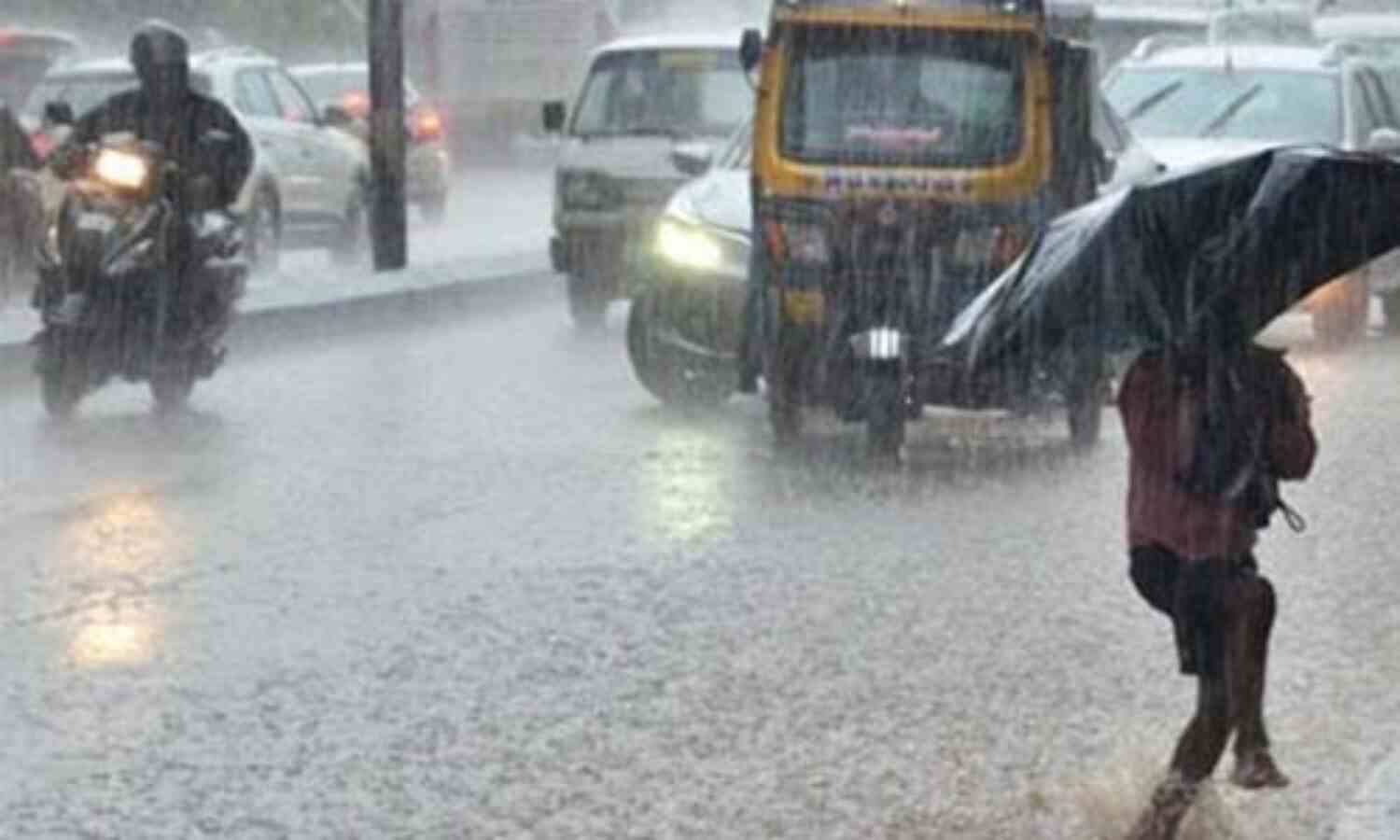 സംസ്ഥാനത്ത് ഇന്നും കനത്ത മഴ തുടരും; അഞ്ച് ജില്ലകളില് യെല്ലോ അലര്ട്ട്, മുല്ലപ്പെരിയാറില് ആദ്യഘട്ട മുന്നറിയിപ്പ് സംസ്ഥാനത്ത് ഇന്നും കനത്ത മഴ തുടരും; അഞ്ച് ജില്ലകളില് യെല്ലോ അലര്ട്ട്, മുല്ലപ്പെരിയാറില് ആദ്യഘട്ട മുന്നറിയിപ്പ്