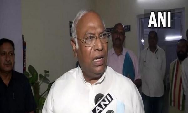 അഞ്ച് ദിവസം പാഴായി; പാര്‍ലമെന്റ് ചര്‍ച്ചകള്‍ അര്‍ത്ഥവത്തല്ലെന്ന് കോണ്‍ഗ്രസ് നേതാവ് മല്ലികാര്‍ജുന്‍ ഖാര്‍ഗെ