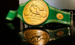 ബോക്‌സിങ് ഇതിഹാസം മുഹമ്മദലിയുടെ ജങ്കിള്‍ ബെല്‍റ്റ് വിറ്റത് 50കോടിക്ക്