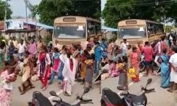 തമിഴ്നാട്ടില് വീണ്ടും ആത്മഹത്യാ ശ്രമം: കോളജ് കെട്ടിടത്തില്നിന്ന് വിദ്യാര്ഥിനി താഴേക്ക് ചാടി തമിഴ്നാട്ടില് വീണ്ടും ആത്മഹത്യാ ശ്രമം: കോളജ് കെട്ടിടത്തില്നിന്ന് വിദ്യാര്ഥിനി താഴേക്ക് ചാടി