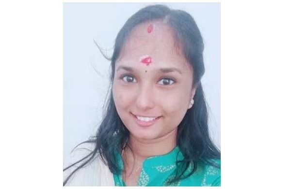 കൊല്ലത്ത് പ്രസവത്തെ തുടര്ന്ന് യുവതി മരിച്ചു; ഹൃദയാഘാതമെന്ന് ആശുപത്രി കൊല്ലത്ത് പ്രസവത്തെ തുടര്ന്ന് യുവതി മരിച്ചു; ഹൃദയാഘാതമെന്ന് ആശുപത്രി