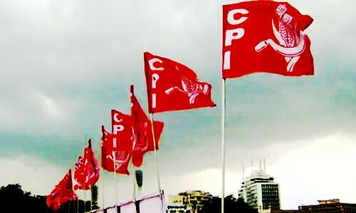 കരുവന്നൂർ തട്ടിപ്പ്; സർക്കാരിന് വ്യക്തത വേണമെന്ന് സിപിഐ കരുവന്നൂർ തട്ടിപ്പ്; സർക്കാരിന് വ്യക്തത വേണമെന്ന് സിപിഐ