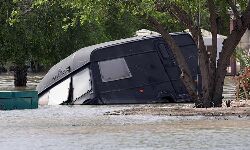 യുഎഇയില്‍ വെള്ളപ്പൊക്കം: ഏഴ് ഏഷ്യന്‍പ്രവാസികള്‍ മരിച്ചു