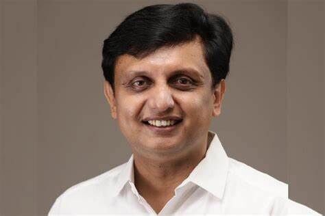 കോണ്‍ഗ്രസിലെ മതേതര വാദികള്‍ പൊട്ടിപ്പൊട്ടി കരയുന്നു: മന്ത്രി റിയാസ്