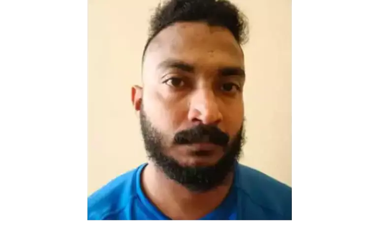 സ്ത്രീകളുടെ നഗ്‌ന ദൃശ്യങ്ങള്‍ പകര്‍ത്താന്‍   കുളിമുറിയില്‍ മൊബൈല്‍ ഫോണ്‍ കാമറ ഒളിപ്പിച്ചുവച്ച യുവാവ് പിടിയില്‍