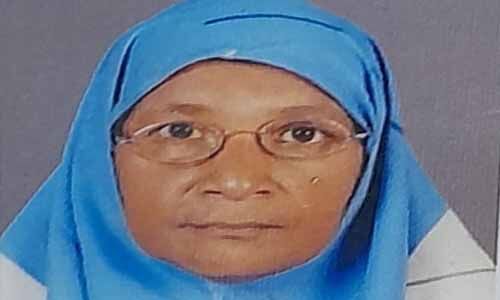 ബൈക്കിന് മുന്നില് ചാടിയ പൂച്ചയെ രക്ഷിക്കാന് ശ്രമിക്കുന്നതിനിടെ ബൈക്കില് നിന്നും വീണ് വീട്ടമ്മ മരിച്ചു ബൈക്കിന് മുന്നില് ചാടിയ പൂച്ചയെ രക്ഷിക്കാന് ശ്രമിക്കുന്നതിനിടെ ബൈക്കില് നിന്നും വീണ് വീട്ടമ്മ മരിച്ചു