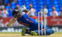 ഐസിസി റാങ്കിങ്; സൂര്യകുമാര് രണ്ടില്; മുന്നില് ബാബര് അസം മാത്രം ഐസിസി റാങ്കിങ്; സൂര്യകുമാര് രണ്ടില്; മുന്നില് ബാബര് അസം മാത്രം