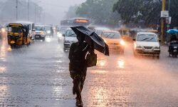 മഴക്കെടുതി; മൂന്ന് ജില്ലകളില് നാളെ അവധി മഴക്കെടുതി; മൂന്ന് ജില്ലകളില് നാളെ അവധി