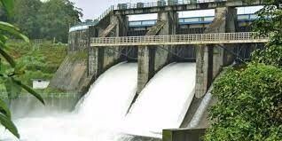 ഷോളയാര് തുറന്നു, ചാലക്കുടി പുഴയില് ജലനിരപ്പ് ഉയരുന്നു ഷോളയാര് തുറന്നു, ചാലക്കുടി പുഴയില് ജലനിരപ്പ് ഉയരുന്നു