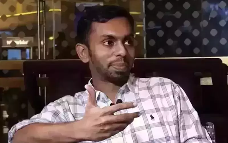 ഫിലിം ക്ലബുമായി ബന്ധപ്പെട്ട വിവാദ പരാമര്ശം; മാപ്പ് ചോദിച്ച് തിരക്കഥാകൃത്ത് ഷാരിസ് മുഹമ്മദ് ഫിലിം ക്ലബുമായി ബന്ധപ്പെട്ട വിവാദ പരാമര്ശം; മാപ്പ് ചോദിച്ച് തിരക്കഥാകൃത്ത് ഷാരിസ് മുഹമ്മദ്