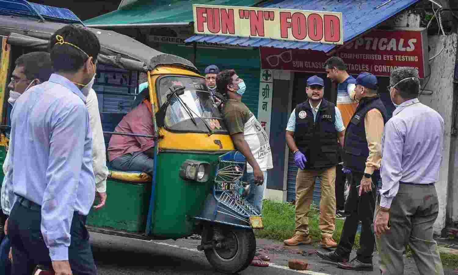 ജാര്ഖണ്ഡില് ജഡ്ജിയെ ഓട്ടോ ഇടിച്ച് കൊലപ്പെടുത്തിയ കേസ്; പ്രതികള്ക്ക് ജീവപര്യന്തം തടവ് ജാര്ഖണ്ഡില് ജഡ്ജിയെ ഓട്ടോ ഇടിച്ച് കൊലപ്പെടുത്തിയ കേസ്; പ്രതികള്ക്ക് ജീവപര്യന്തം തടവ്