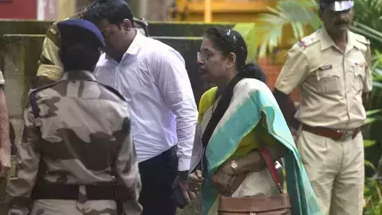 സഞ്ജയ് റാവത്തിന്റെ ഭാര്യയെ ഇ ഡി ചോദ്യം ചെയ്യുന്നു