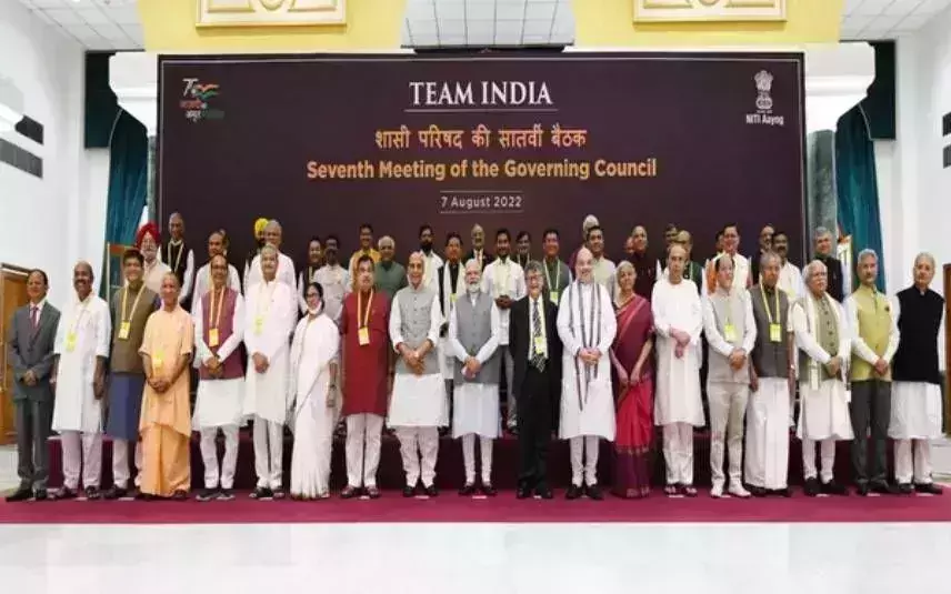 ഫെഡറലിസത്തിന് വെല്ലുവിളി സൃഷ്ടിക്കരുത്; വ്യോമ റെയില് പദ്ധതികള്ക്ക് അംഗീകാരം നല്കണം-മുഖ്യമന്ത്രി ഫെഡറലിസത്തിന് വെല്ലുവിളി സൃഷ്ടിക്കരുത്; വ്യോമ റെയില് പദ്ധതികള്ക്ക് അംഗീകാരം നല്കണം-മുഖ്യമന്ത്രി