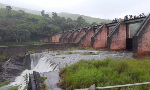 മുല്ലപ്പെരിയാര് ഡാമിലെ മൂന്ന് ഷട്ടറുകള്കൂടി ഉയര്ത്തും മുല്ലപ്പെരിയാര് ഡാമിലെ മൂന്ന് ഷട്ടറുകള്കൂടി ഉയര്ത്തും