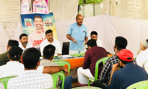 എസ്ഡിപിഐ തിരഞ്ഞെടുപ്പ് കമ്മിറ്റി ഓഫിസ് ഉദ്ഘാടനം ചെയ്തു എസ്ഡിപിഐ തിരഞ്ഞെടുപ്പ് കമ്മിറ്റി ഓഫിസ് ഉദ്ഘാടനം ചെയ്തു