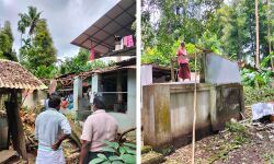 അന്നമനടയില് ഭീതിപരത്തി ശക്തമായ കാറ്റ് അന്നമനടയില് ഭീതിപരത്തി ശക്തമായ കാറ്റ്