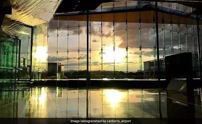 കാന്ബെറ വിമാനത്താവളത്തില് വെടിവയ്പ്പ്; തോക്കുമായി ഒരാള് അറസ്റ്റില് കാന്ബെറ വിമാനത്താവളത്തില് വെടിവയ്പ്പ്; തോക്കുമായി ഒരാള് അറസ്റ്റില്