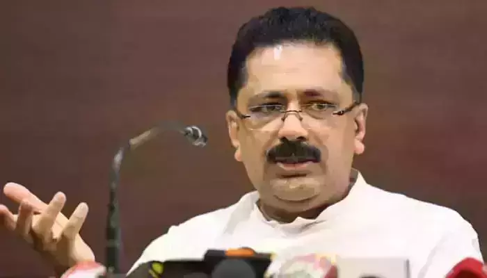 കശ്മീര് പോസ്റ്റ് വിവാദം: ഡല്ഹിയിലെ പരിപാടികള് റദ്ദാക്കി കെ ടി ജലീല് മടങ്ങി കശ്മീര് പോസ്റ്റ് വിവാദം: ഡല്ഹിയിലെ പരിപാടികള് റദ്ദാക്കി കെ ടി ജലീല് മടങ്ങി